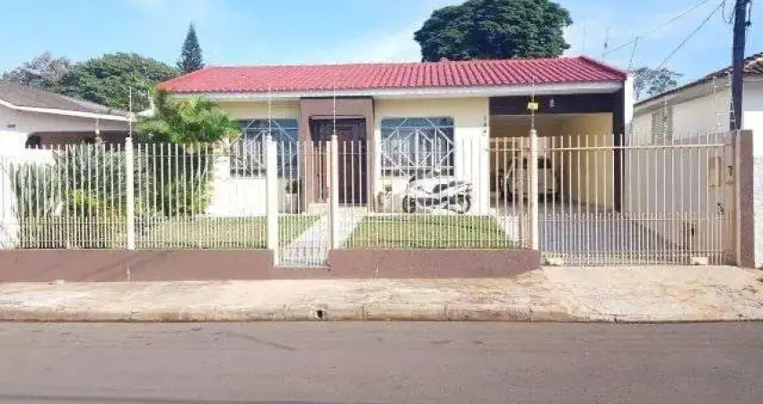 Casa com 3 quartos à venda na Rua Presidente Humberto de Alencar Castelo Branco, 144, Zona 05, Maringá