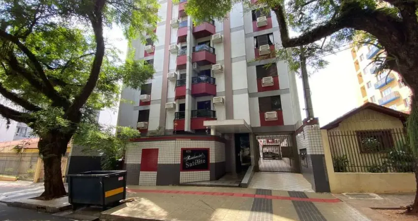 Apartamento com 3 quartos para alugar na Rua Rui Barbosa, 670, Zona 07, Maringá