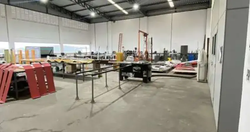 Barracão / Galpão / Depósito à venda em Masterville, Sarzedo