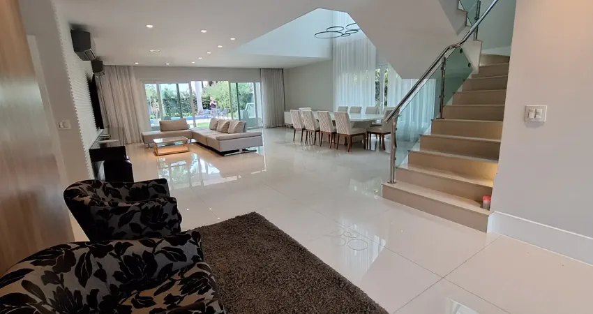 Alphaville  mansão 5 suítes porteira fechada ( mobiliada ) estuda proposta & permuta!