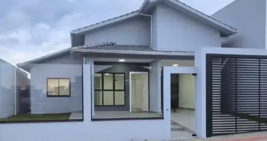 Linda casa localizada no alto do bairro desbravador chapecó