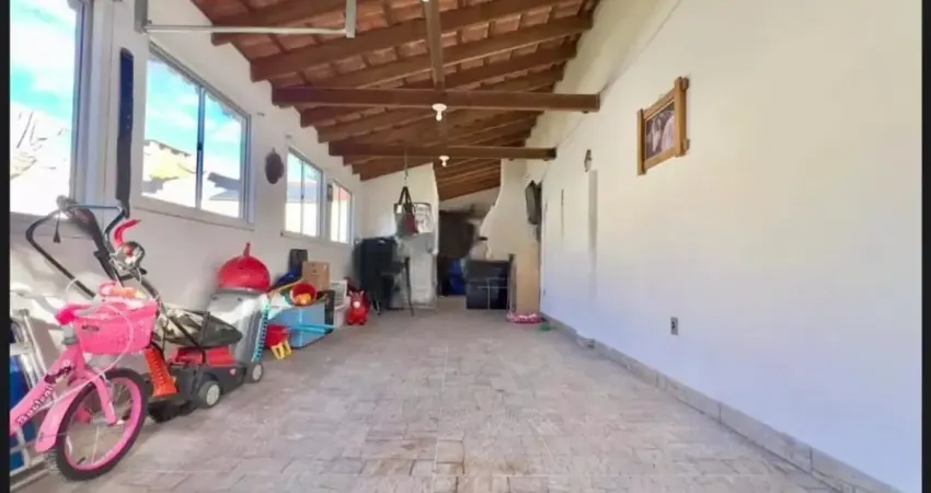 Casa com 3 quartos à venda no Laranjal, Pelotas 