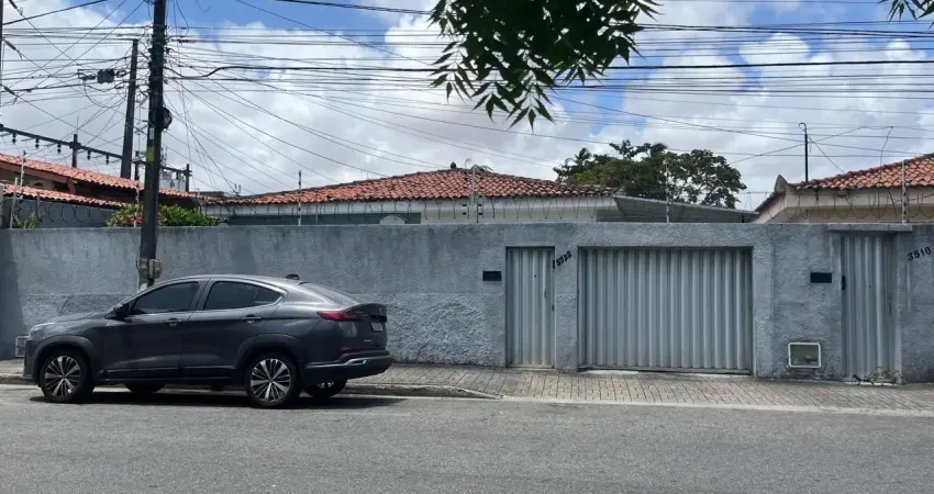 Casa com 4 quartos à venda em São João do Tauape, Fortaleza