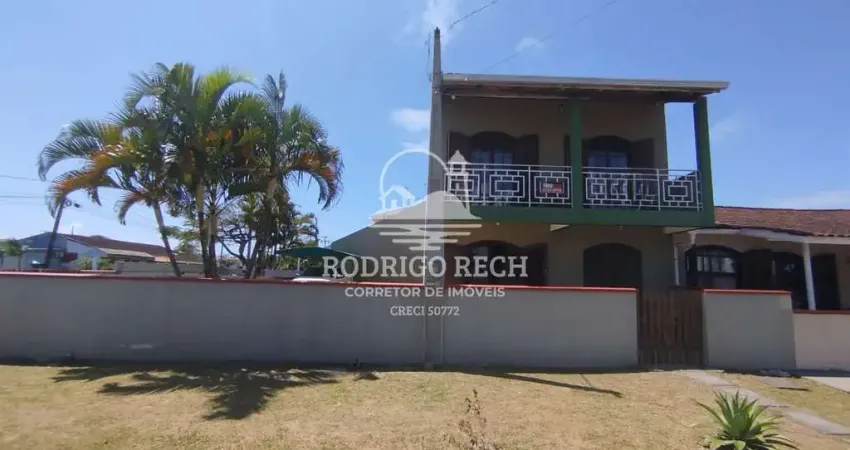 Sobrado de esquina com amplo terreno balneário gaivotas matinhos pr