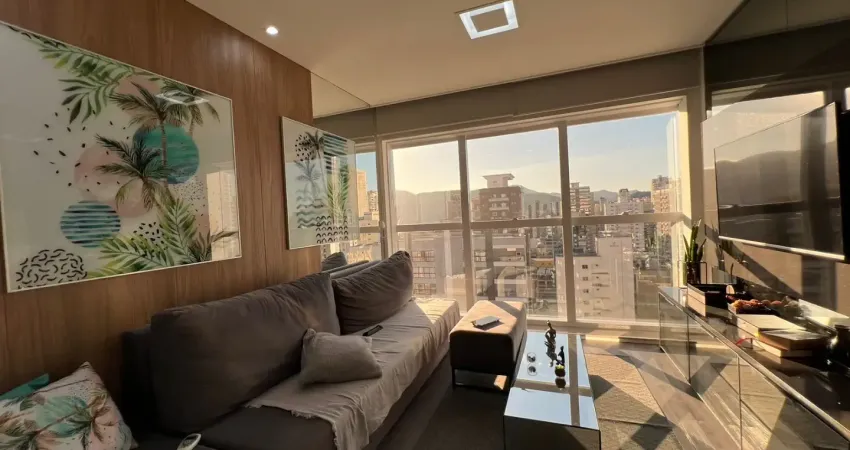 Apartamento com 3 quartos à venda na Rua 264, 443, Meia Praia, Itapema