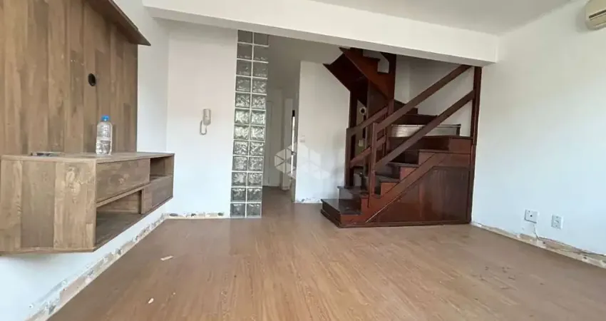 Casa em condomínio fechado com 2 quartos à venda na Avenida Faria Lobato, 1120, Sarandi, Porto Alegre