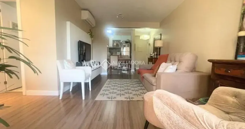 Apartamento com 3 quartos à venda na Beco Souza Costa, 400, Morro Santana, Porto Alegre
