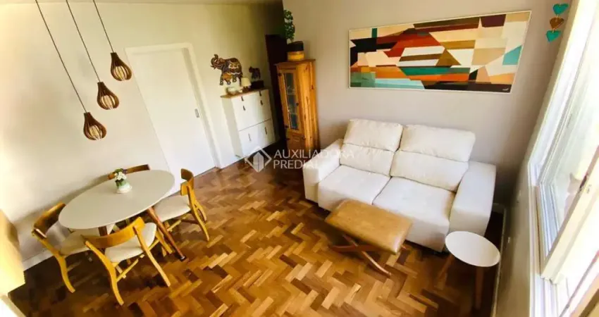 Apartamento com 3 quartos à venda na Rua Visconde de Inhauma, 20, Azenha, Porto Alegre