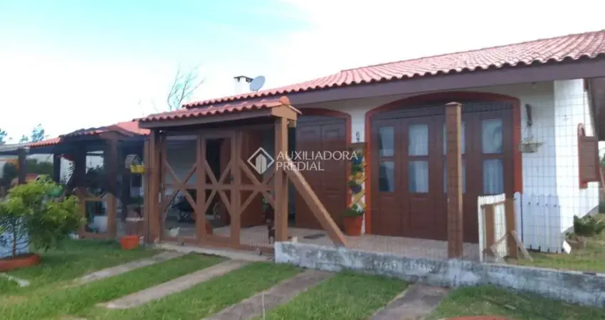 Casa com 4 quartos à venda na Navegantes, 63, Centro, Balneário Pinhal
