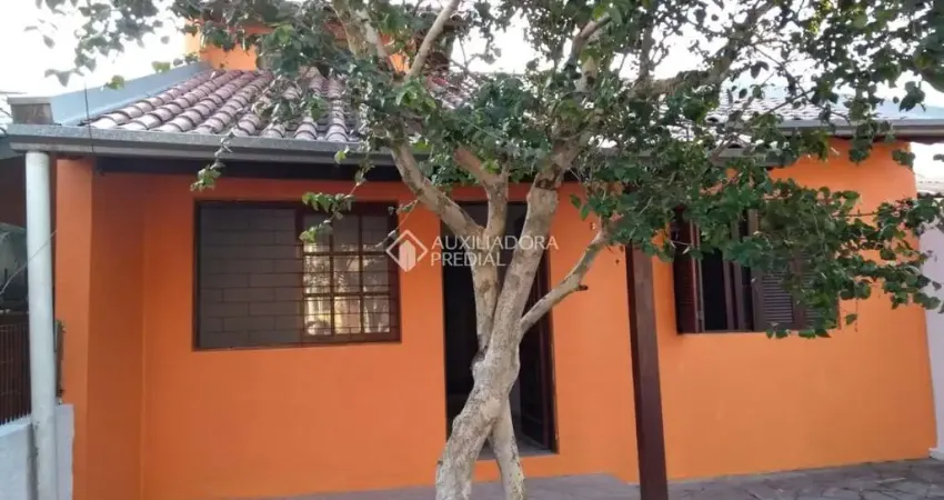 Casa com 2 quartos à venda na Picapau, 167, Jardim Algarve, Alvorada