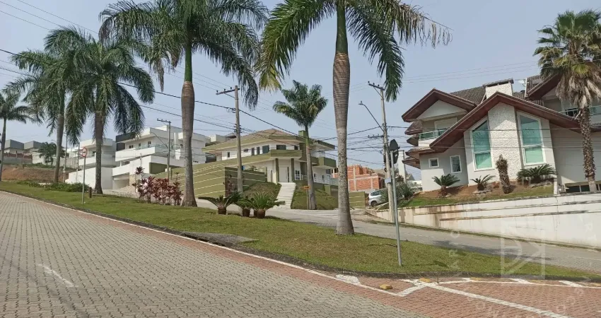 Sobrado com 4 suítes para venda ou locação no residencial jaguary urbanova