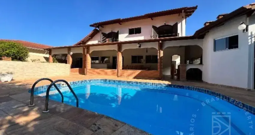 Sobrado de 448m² 5 quartos sendo 3 suítes na cidade vista verde