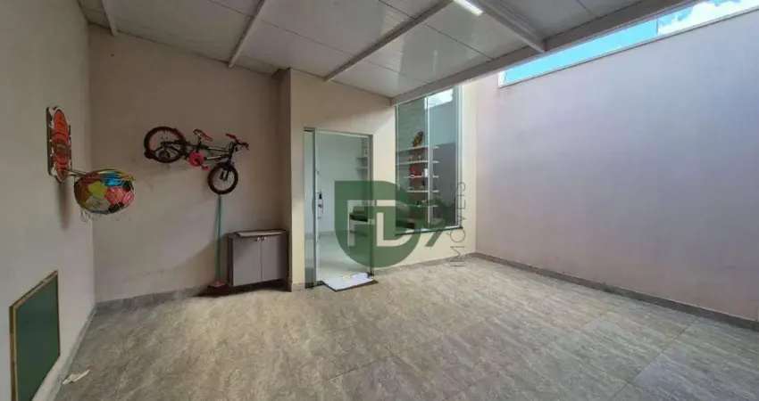 Casa com 3 quartos à venda por R$ 750.000 - Parque Universitário - Americana/SP