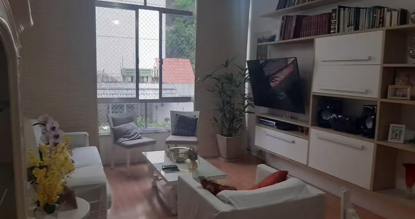 Apartamento reformado em copacabana. rua super calma,sem trânsito (rua lacerda coutinho entre tonelero e santa clara e próximo ao metrô ao metrô, e comércio e praia