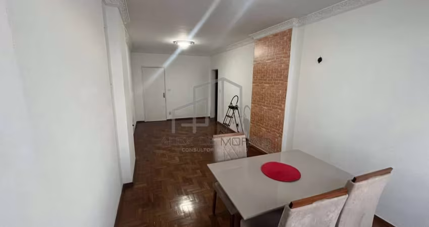 Excelente apartamento 3 quartos, 2 banheiros, muito arejado e bem localizado, 145m2