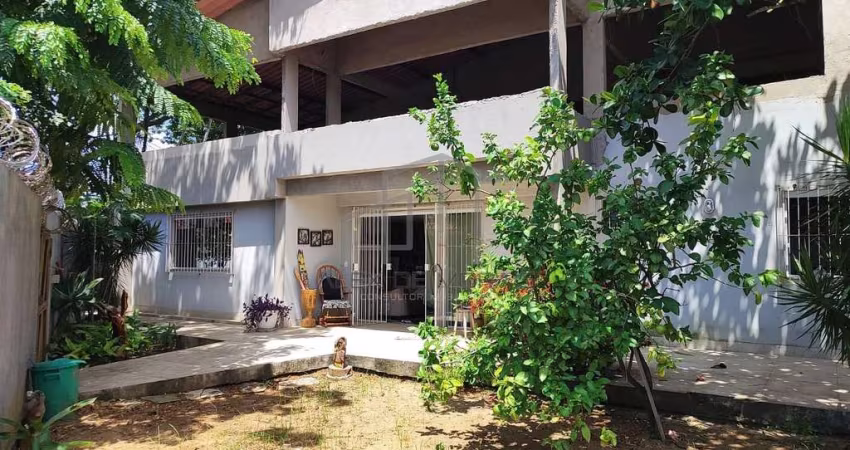 Casa Luxo em busca de um dono, à venda, em Jaburuna, localização privilegiada, Vila Velha, ES
