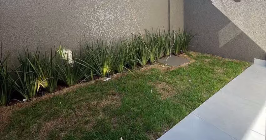 Casa com 3 quartos à venda na Rua Pioneiro Waltheir Maruchi, 16, Jardim Ipanema, Maringá