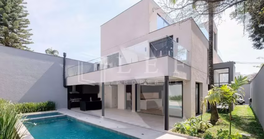 Casa com 4 quartos à venda na Rua Macau, --, Jardim Luzitânia, São Paulo