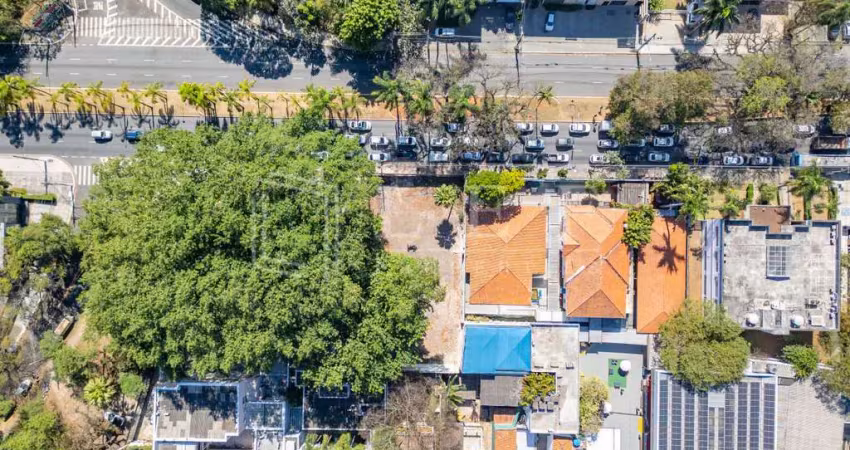 Invista no jardim américa: terreno amplo e nobre em localização privilegiada !