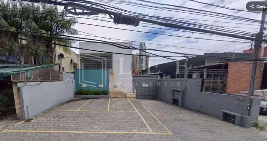 Casa comercial à venda na Rua Natingui, 690, Vila Madalena, São Paulo