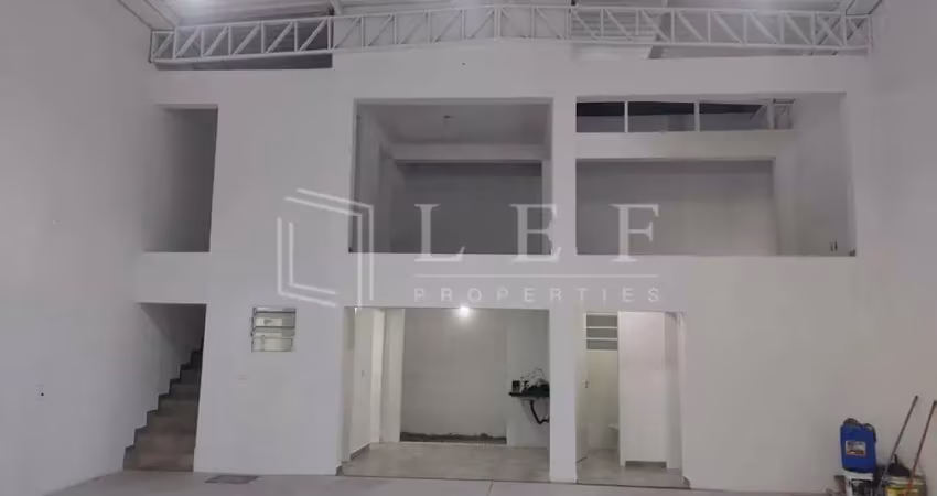 Lindo armazém ( construção nova), ao lado do terminal pinheiros, venha conhecer esta jóia.