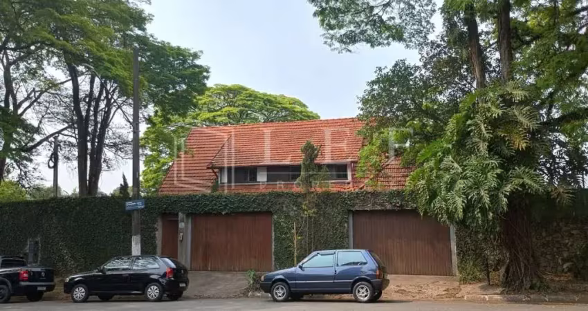 Casa com 4 quartos para alugar na Avenida Comendador Adibo Ares, 660, Jardim Guedala, São Paulo