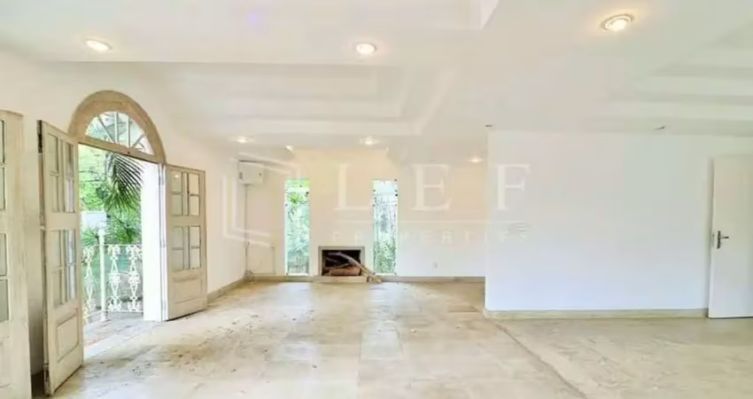 Casa com 5 quartos à venda na Rua Ubatuba, --, Pacaembu, São Paulo