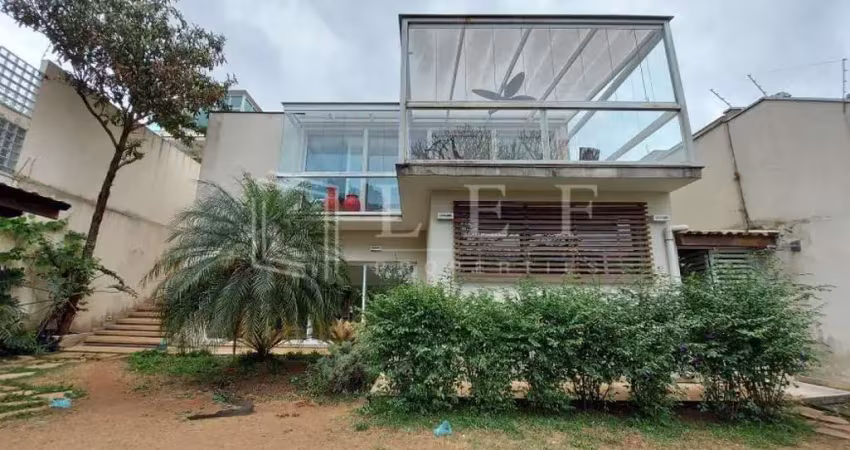 Casa com 4 quartos à venda na Rua Bragança, --, Pacaembu, São Paulo