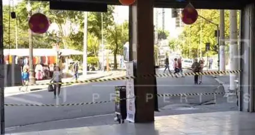 Casa comercial para alugar na Rua General Carneiro, --, Centro, São Paulo