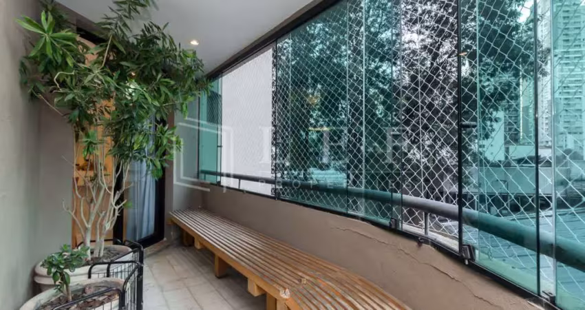 Apartamento com 3 quartos à venda na Rua Mateus Grou, --, Pinheiros, São Paulo