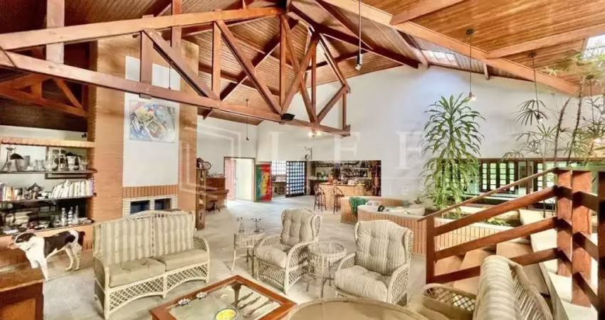 Casa com 5 quartos à venda na Rua São Judas Tadeu, --, Vila Santo Antônio, Cotia