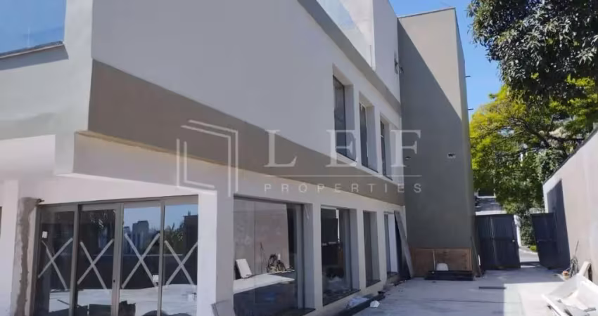 Casa comercial à venda na Avenida São Valério, --, Cidade Jardim, São Paulo