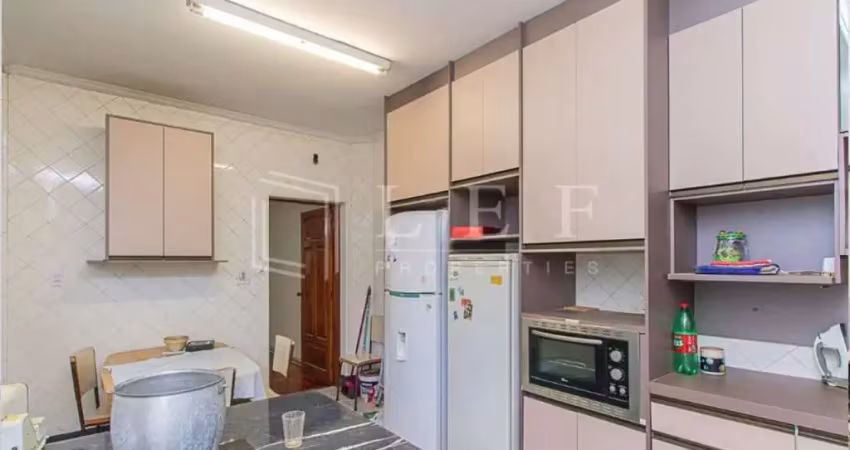 Casa com 3 quartos à venda na Rua Guimarães Passos, --, Vila Mariana, São Paulo