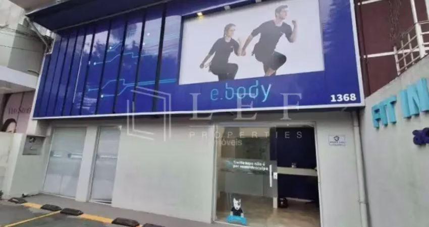 Casa comercial para alugar na Rua Inhambú, --, Moema, São Paulo