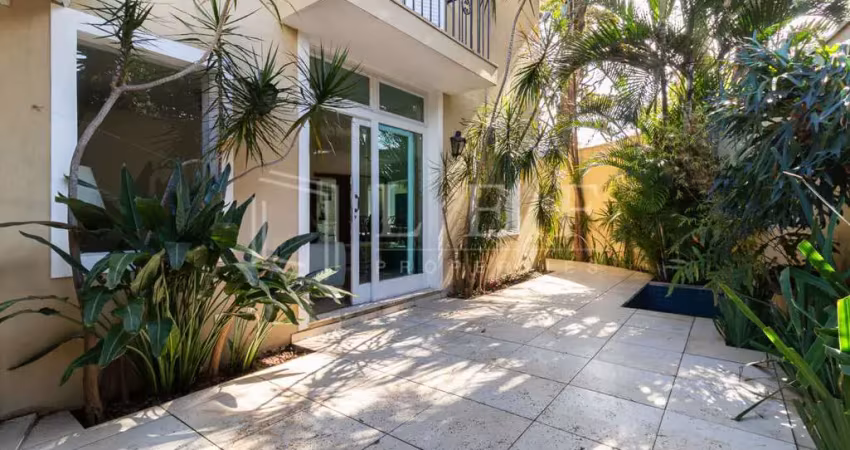 Casa com 3 quartos à venda na Rua Livi, --, Vila Madalena, São Paulo