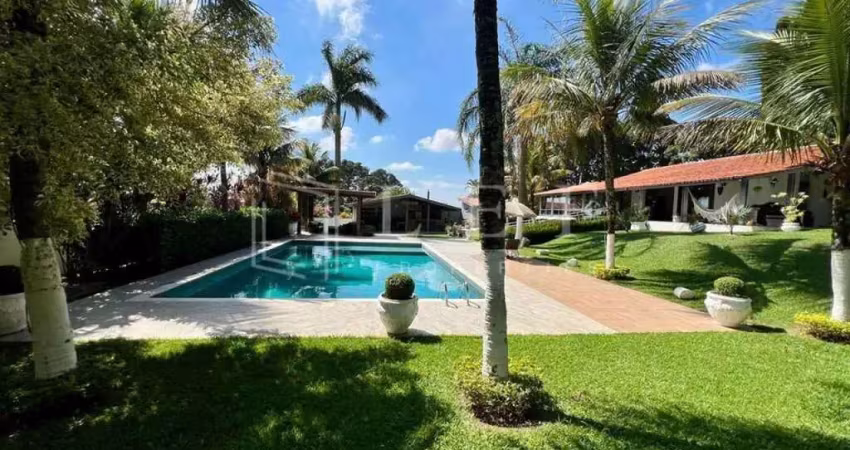 Casa em condomínio fechado com 6 quartos à venda na Viela Murici, --, Chácara das Paineiras, Carapicuíba