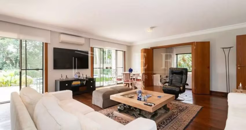Casa com 4 quartos à venda na Rua dos Limantos, --, Cidade Jardim, São Paulo