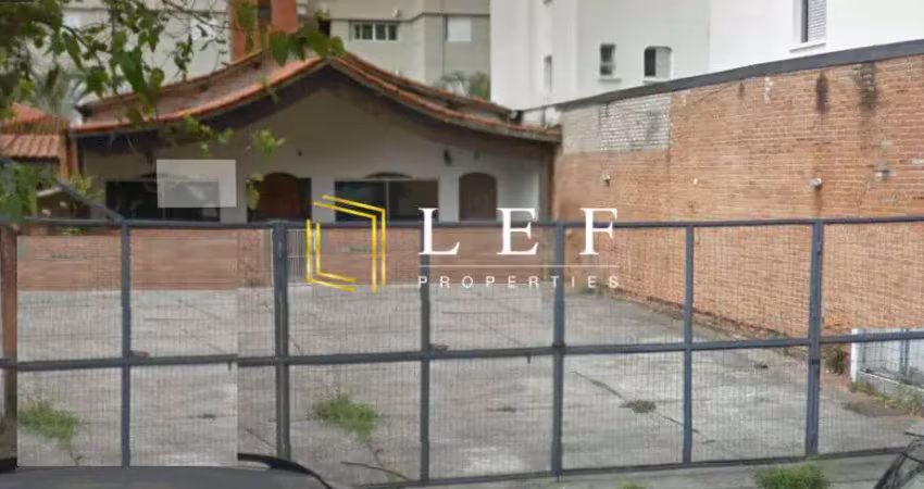 Casa comercial à venda na Avenida Miruna, --, Moema, São Paulo