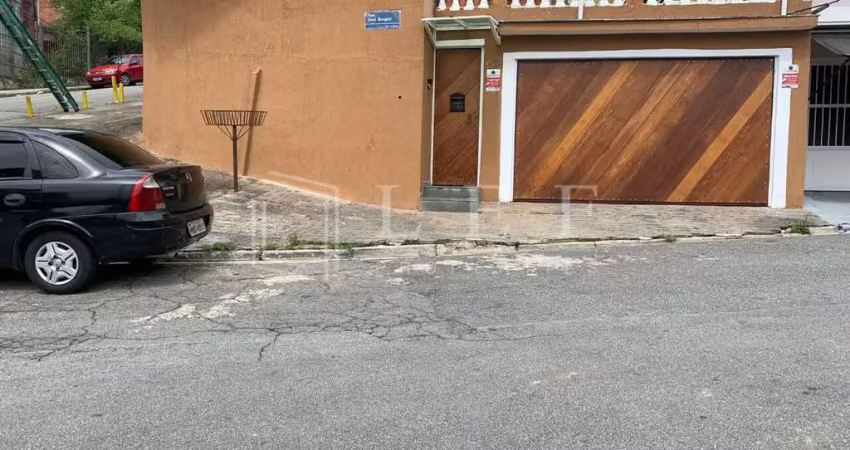 Casa com 3 quartos à venda na Rua Dino Borgioli, --, Vila Campo Grande, São Paulo