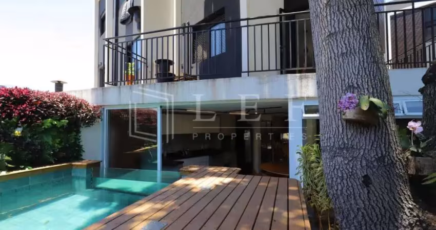 Casa em condomínio fechado com 3 quartos à venda na Rua Tonelero, --, Vila Ipojuca, São Paulo