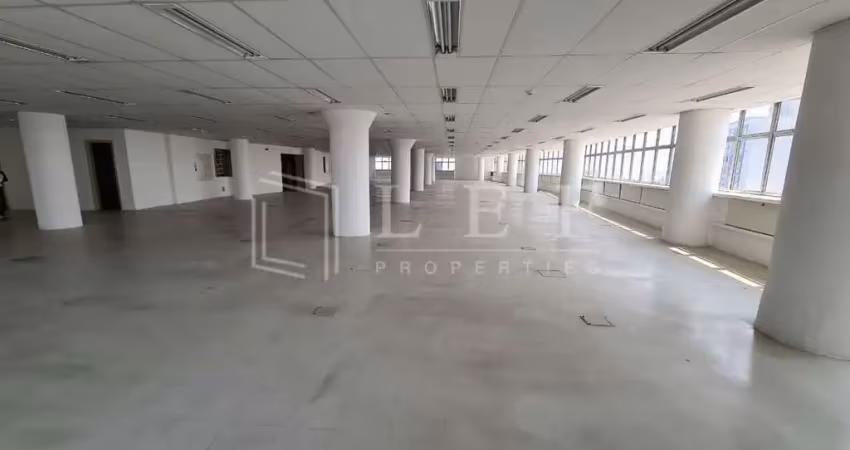 Casa comercial para alugar na Rua Pedro Américo, 32, República, São Paulo