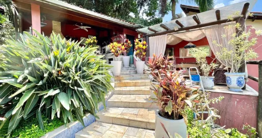Casa em condomínio fechado com 4 quartos à venda na Rua Peixes, --, Palos Verdes, Cotia