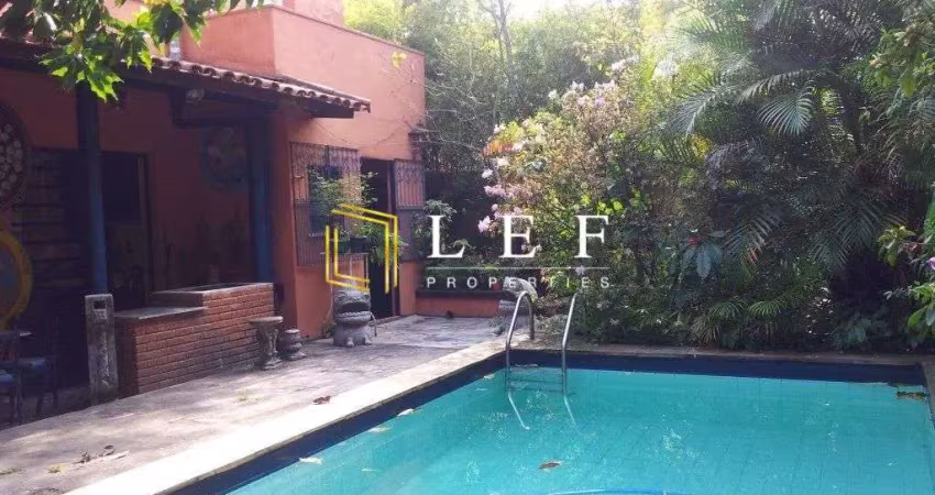 Casa com 5 quartos à venda na Rua Zequinha de Abreu, --, Pacaembu, São Paulo