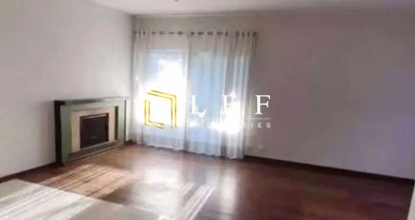 Casa com 4 quartos à venda na Rua Catuicara, --, Moema, São Paulo