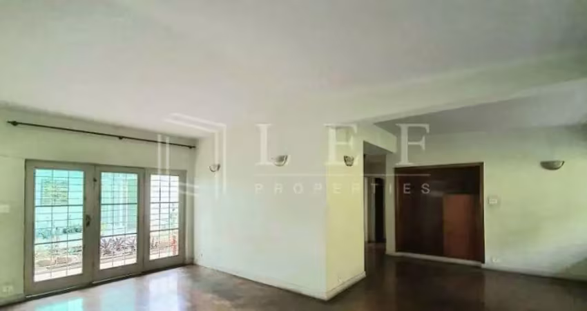 Casa com 3 quartos à venda na Rua Pio XI, --, Alto da Lapa, São Paulo