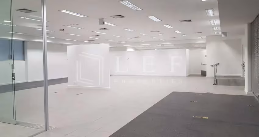 Casa comercial para alugar na Avenida Paulista, --, Bela Vista, São Paulo