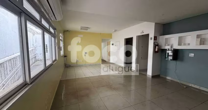 Casa comercial para aluguel, 10 salas, 4 vagas, martins