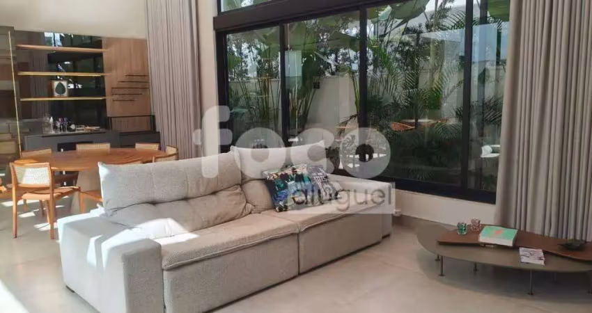 Excelente casa semi mobiliada em condomínio fechado na zona sul