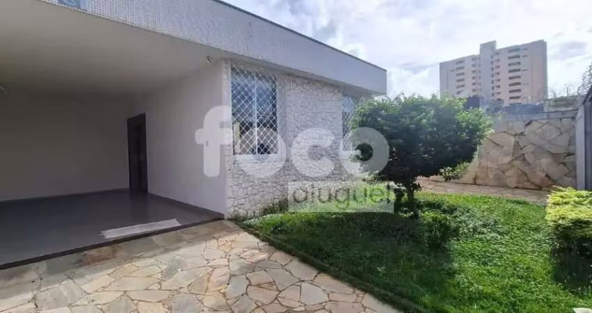 Otima casa comercial ou residencial espaçosa e bem localizada no nossa senhora aparecida