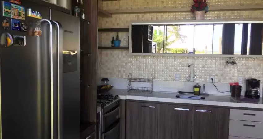 Casa 04 quartos mobiliada e pronta para morar na quadra mar em balneário campo bom - jaguaruna sc